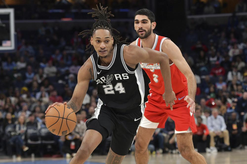 记者:水晶宫为措利斯报价3000万欧,布鲁日要价4000万欧